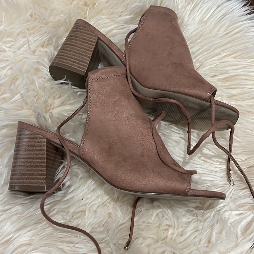 CALL IT SPRING OPEN TOE HEELS WOMEN SIZE 9